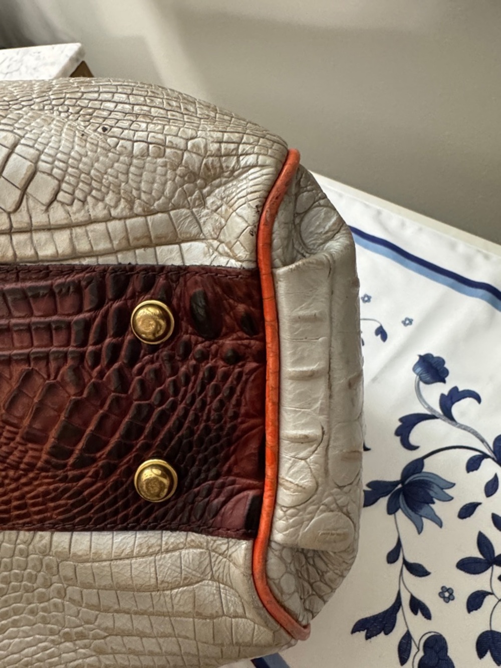 Brahmin Elisa Silver Croc-Embossed Leather Shoulder Bag / Hobo with Brown Trim - Picture 7 of 15